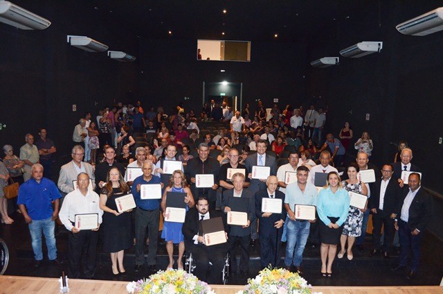 2018315_FOTO - Nova Odessa possui 25 novos ‘Cidadãos Novaodessenses’  (1)